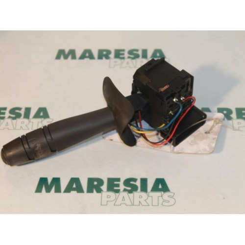 Renault - Clio - Indicator switch