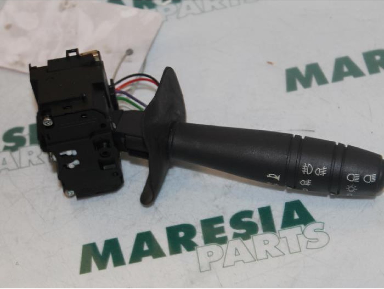 Renault - Clio - Indicator switch