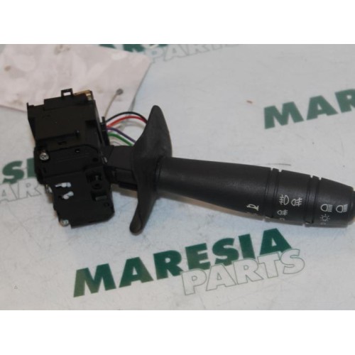 Renault - Clio - Indicator switch