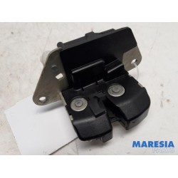 Fiat - Panda - Tailgate lock mechanism