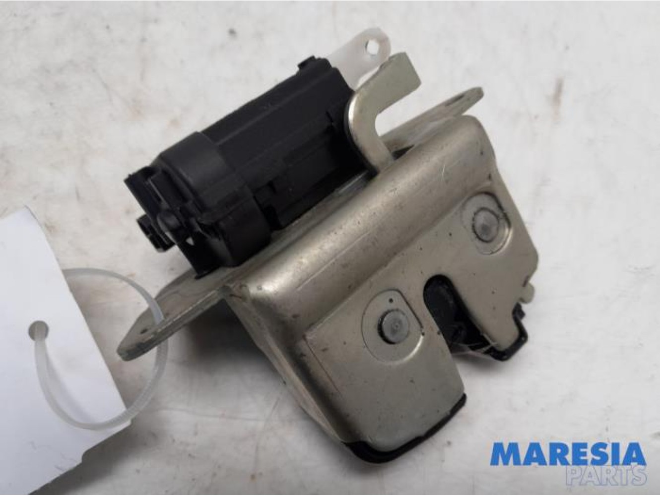 Fiat - Panda - Tailgate lock mechanism