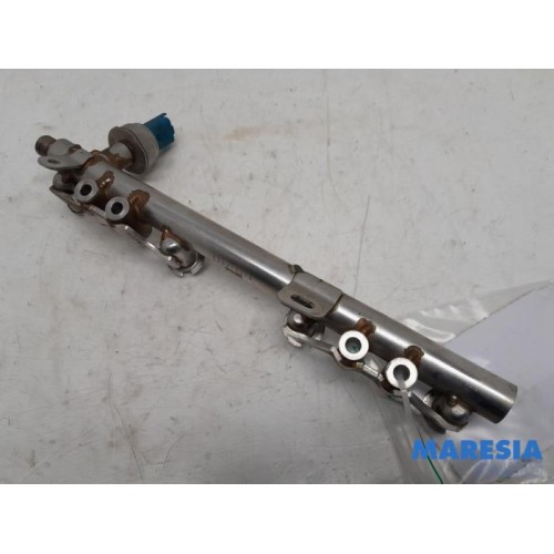 Renault - Captur - Fuel injector nozzle