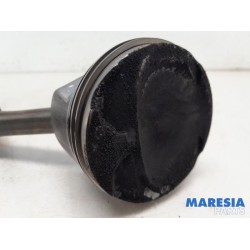 Renault - Captur - Piston