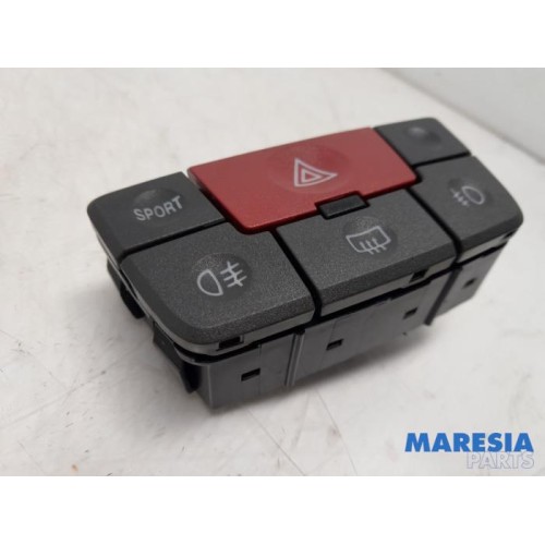 Fiat - Panda - Commutateur éclairage d'urgence