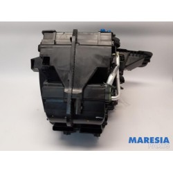 Renault - Clio - Heater housing