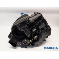 Renault - Clio - Heater housing