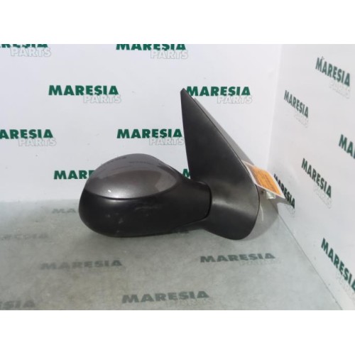 Peugeot - 206 - Wing mirror, right