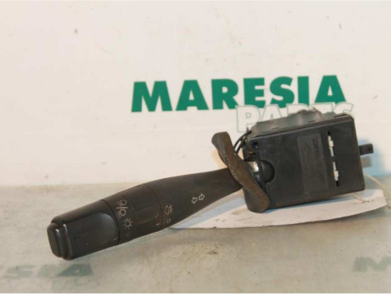 Citroen - Berlingo - Indicator switch