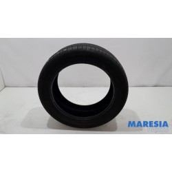 Peugeot - 5008 - Tyre