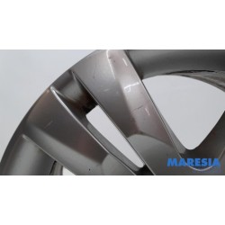 Peugeot - 5008 - Wheel