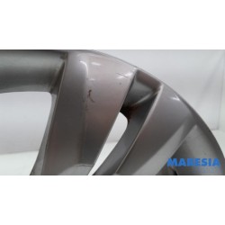Peugeot - 5008 - Wheel