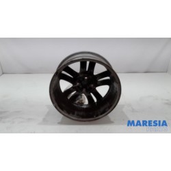 Peugeot - 5008 - Wheel