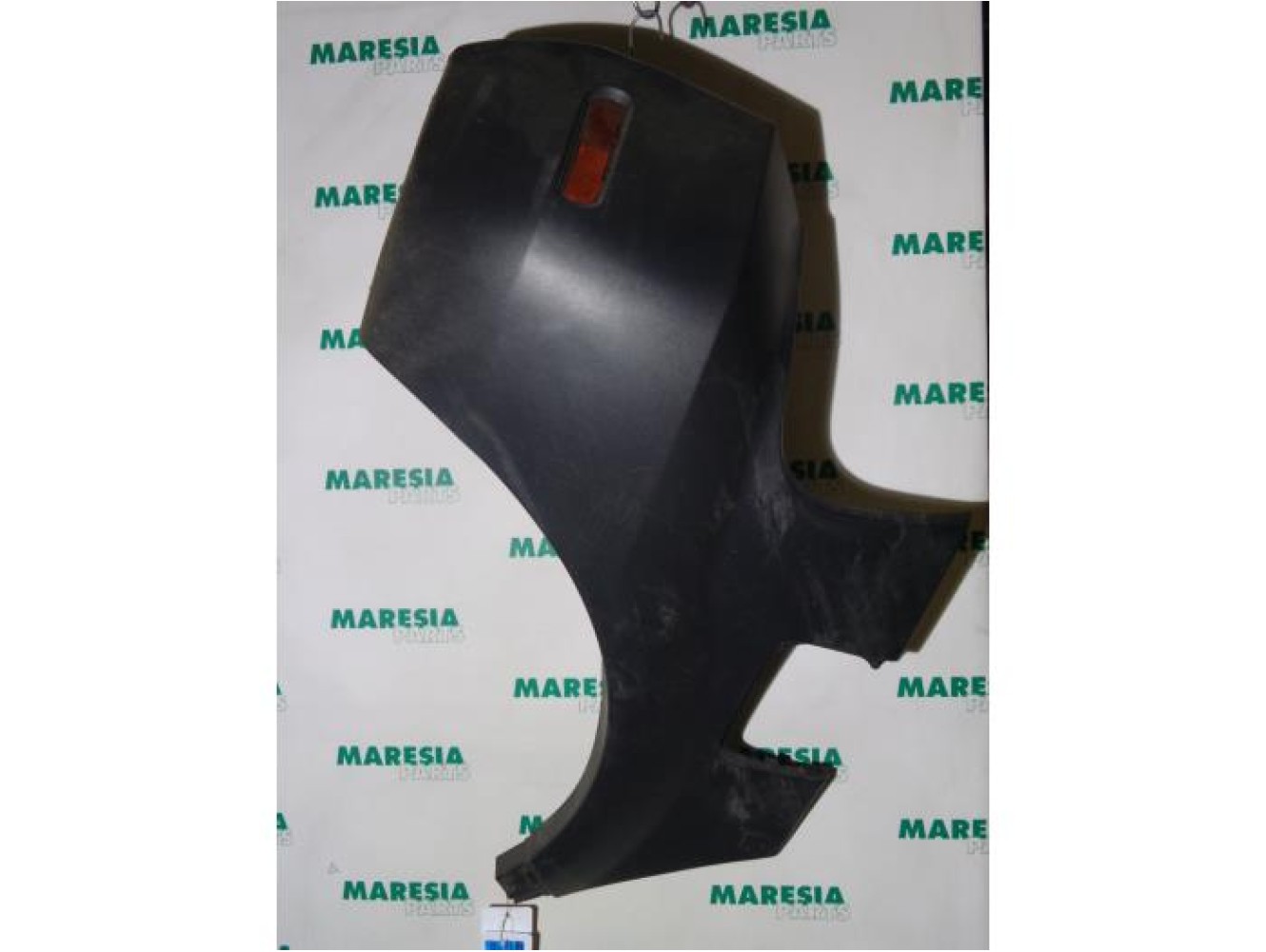 Renault - Megane Scenic - Rear bumper component, right