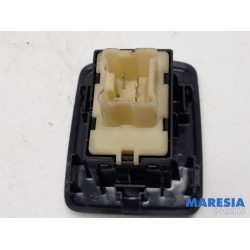 Renault - Kangoo - Electric window switch
