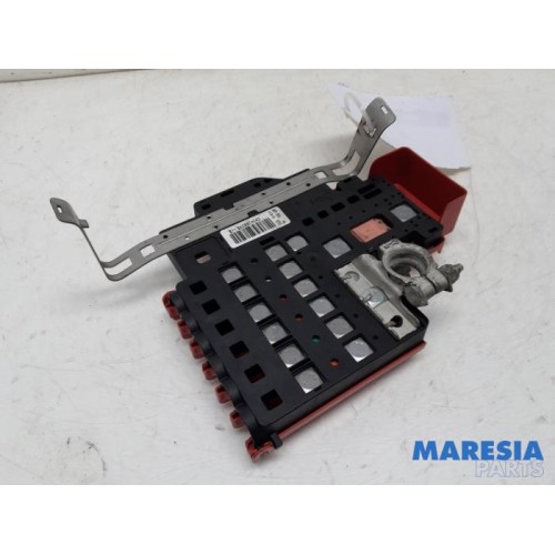Renault - ZOE - Fuse box