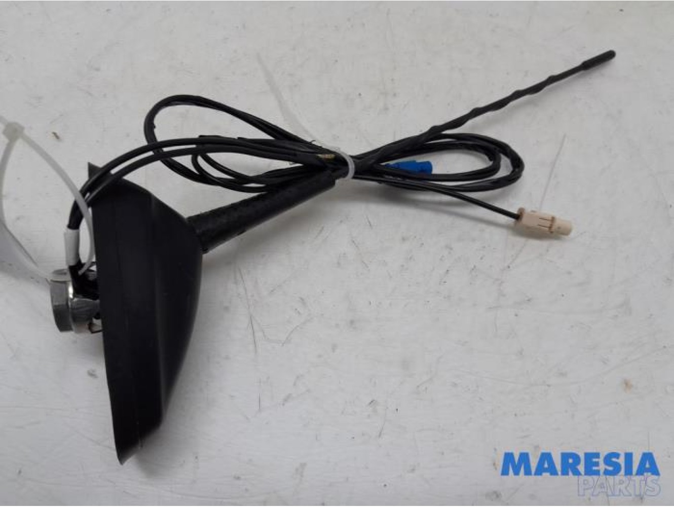 Renault - ZOE - Antenna