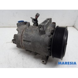 Renault - Megane - Air conditioning pump
