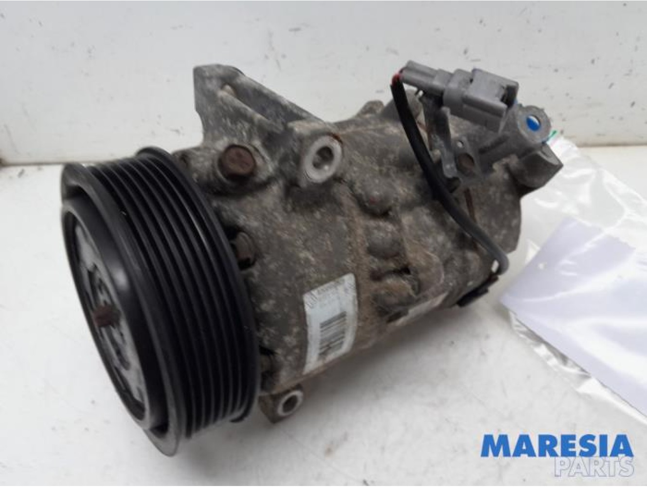 Renault - Megane - Air conditioning pump