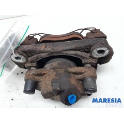 Renault - Megane - Front brake calliper, left