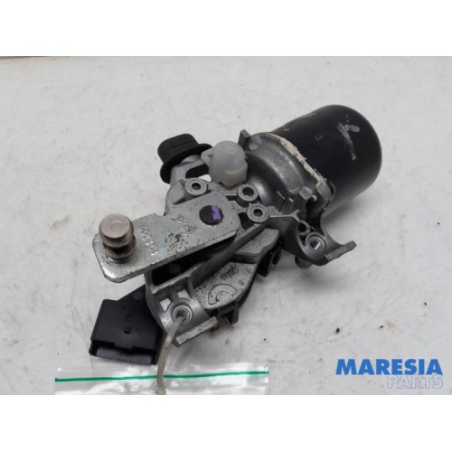Renault - Megane - Front wiper motor