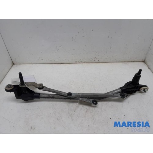 Renault - Megane - Wiper mechanism