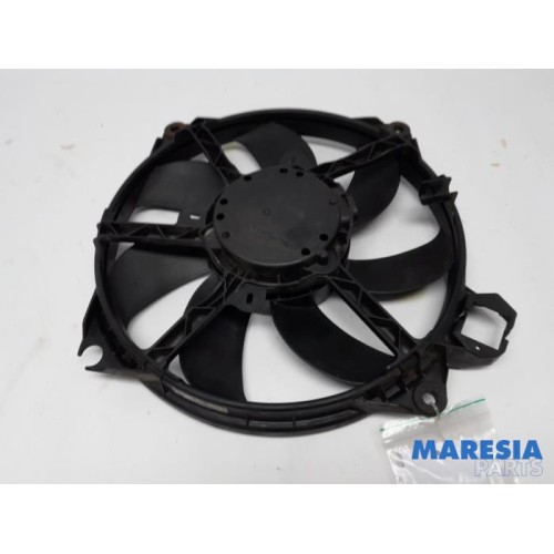 Renault - Megane - Fan motor