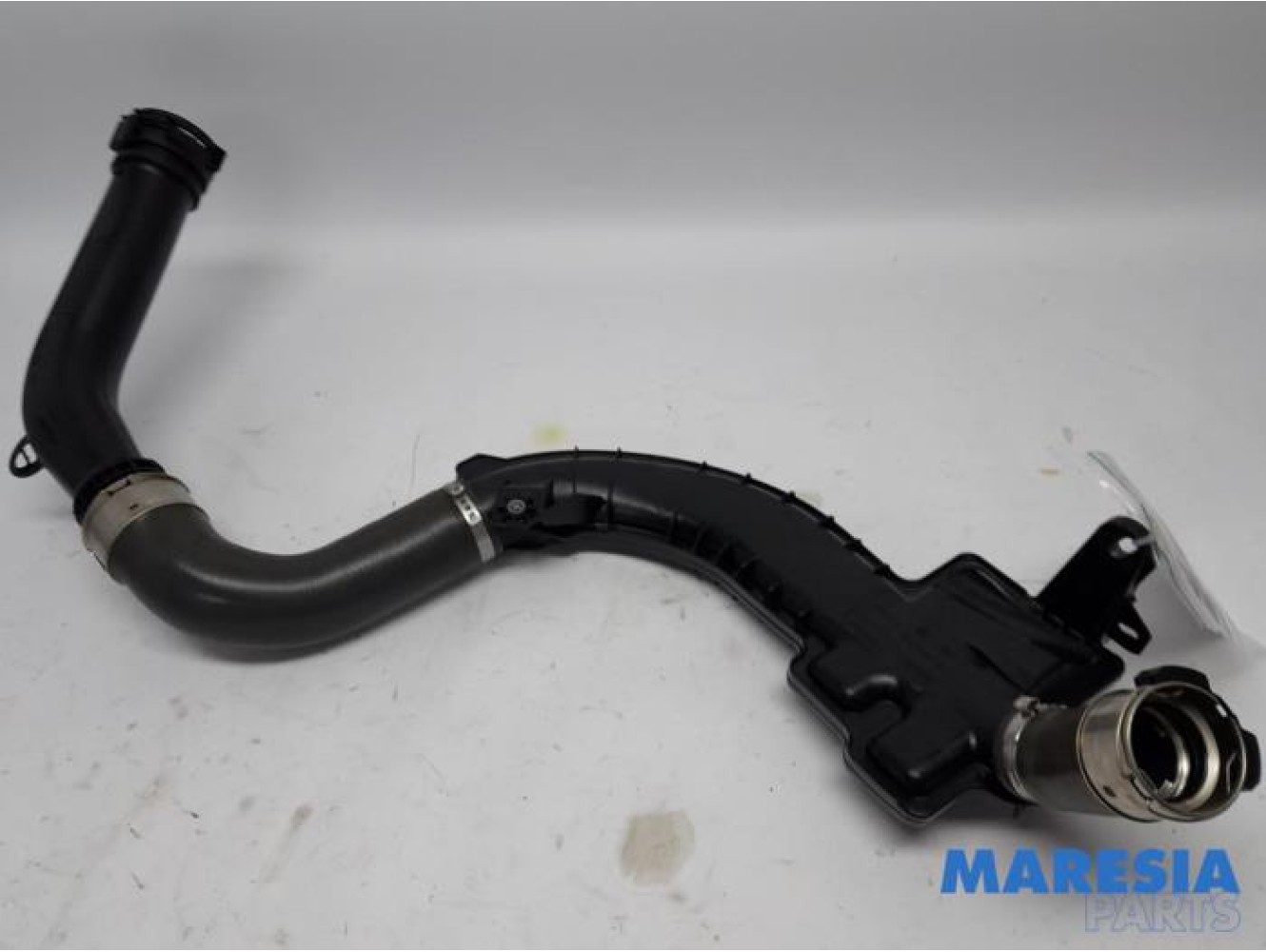 Renault - Megane - Intercooler hose