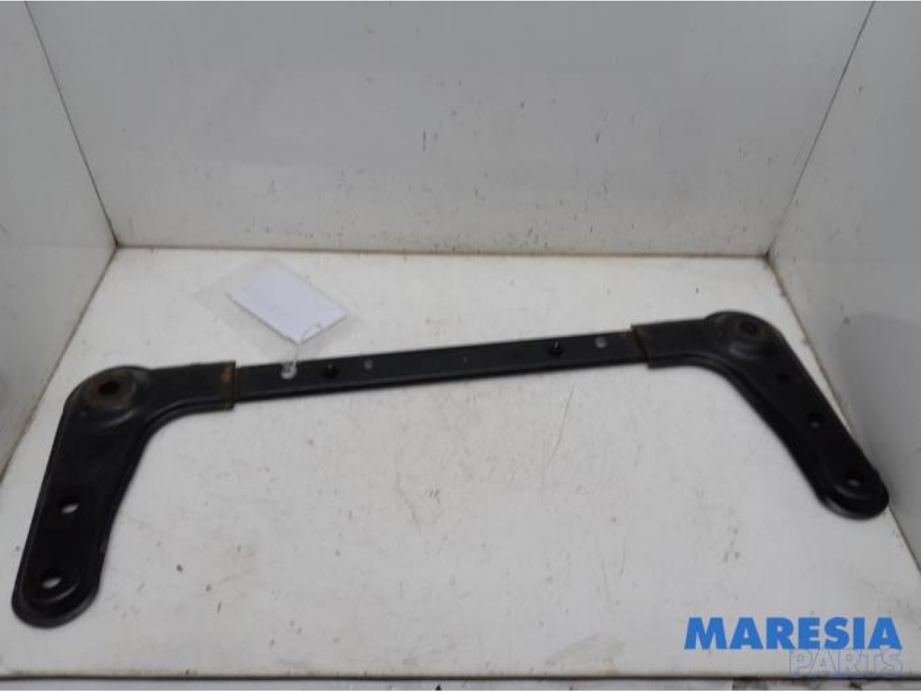 Renault - Grand Scenic - Barre radiateur