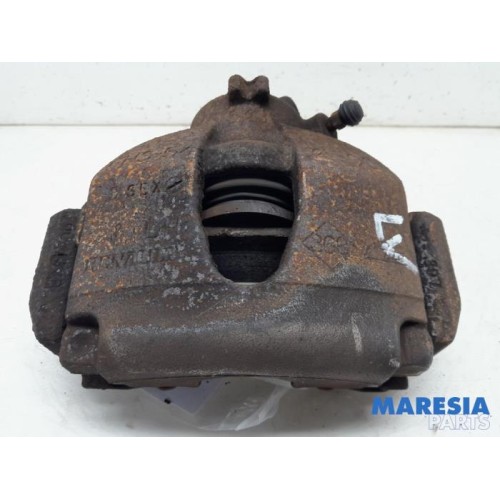 Renault - Grand Scenic - Front brake calliper, left