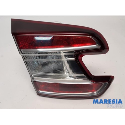 Renault - Megane - Taillight, left