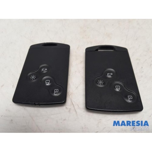 Renault - Megane - Key card