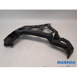 Renault - Megane - Bumpersteun midden-achter