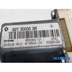 Renault - Megane - Rear door window mechanism 4-door, right