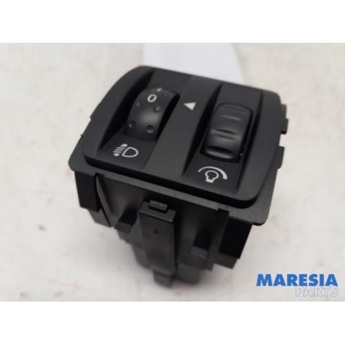 Renault - Megane - Schakelaar Koplamp Ihv