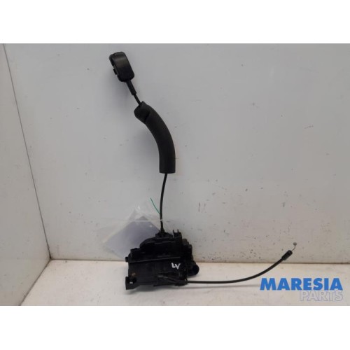 Renault - Megane - Door lock mechanism 4-door, front left