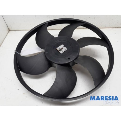 Renault - Grand Scenic - Fan motor