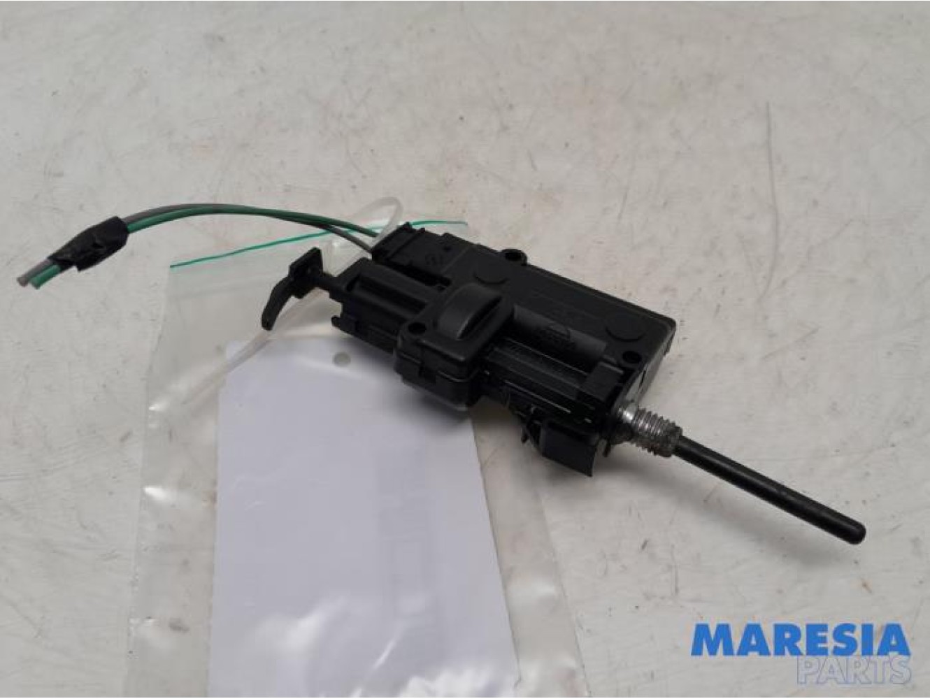 Renault - Megane - Tank flap lock motor