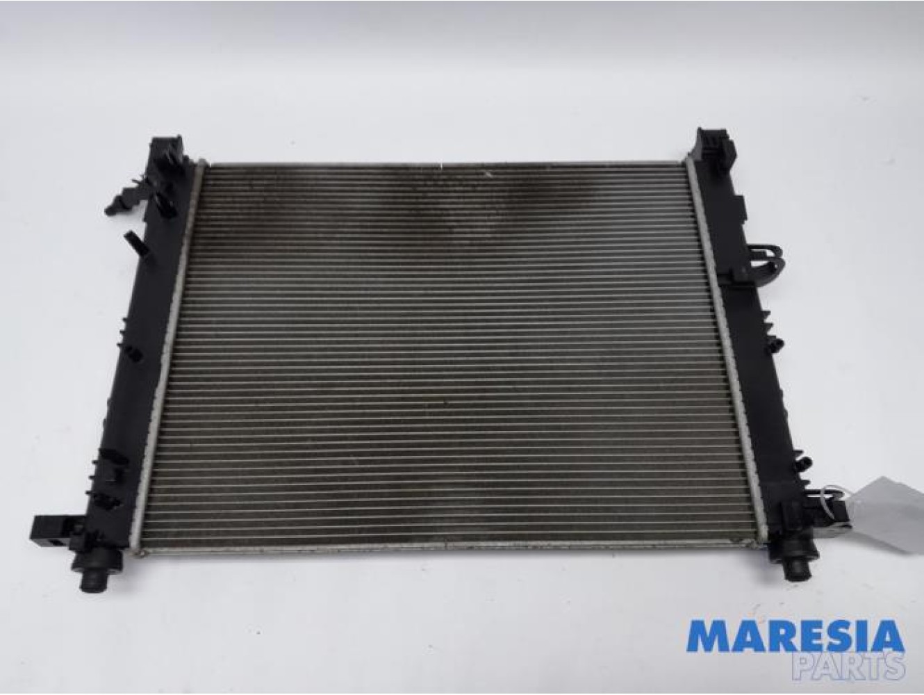 Renault - Clio - Radiator