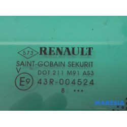 Renault - Megane - Driehoeks Ruit links-achter