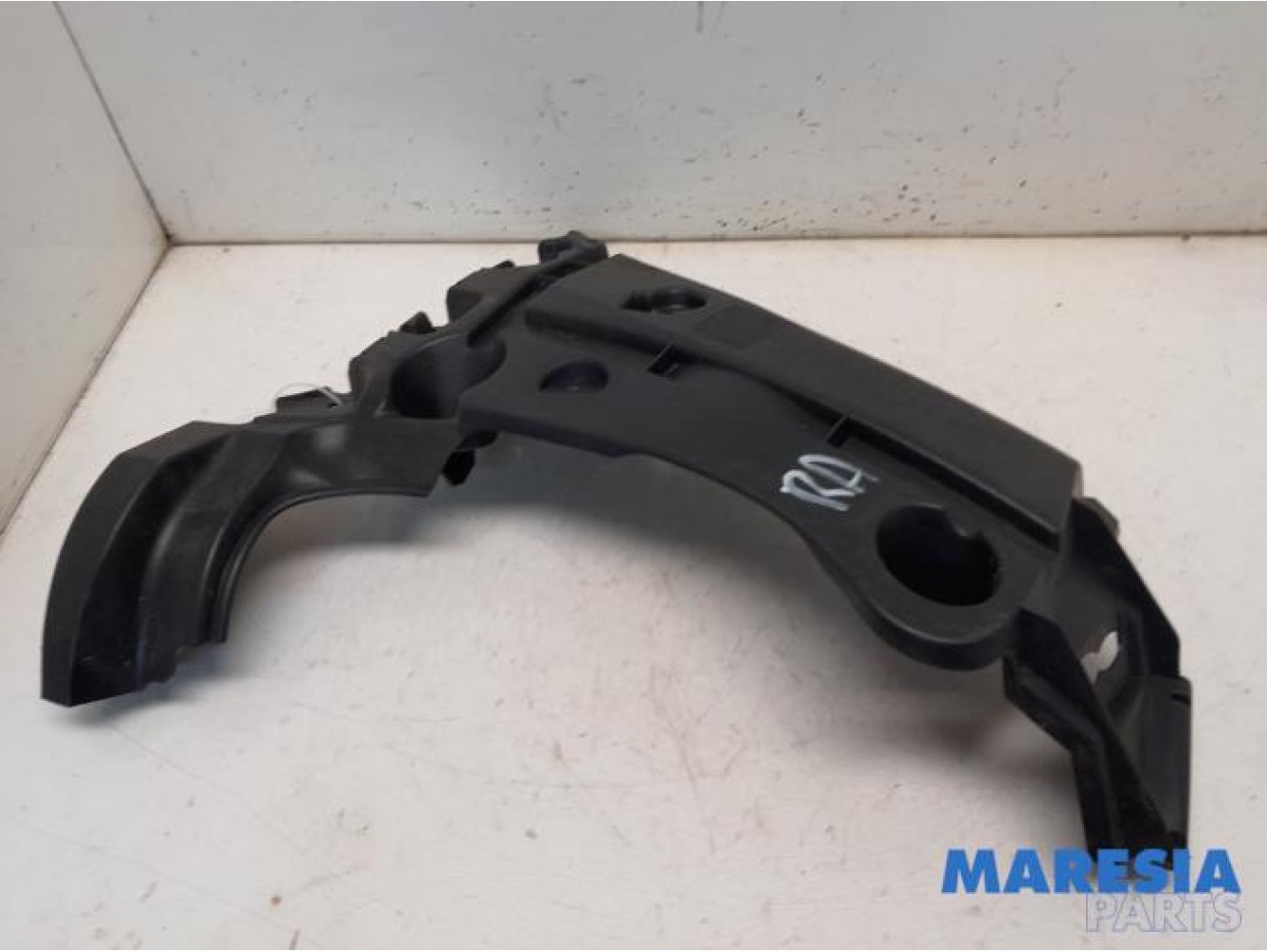 Renault - Kangoo - Rear bumper bracket, right