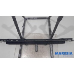 Renault - Kangoo - Rear bumper bracket central