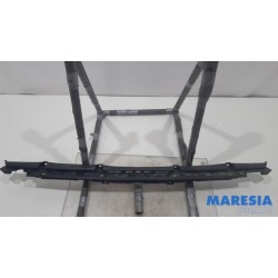 Renault - Kangoo - Rear bumper bracket central