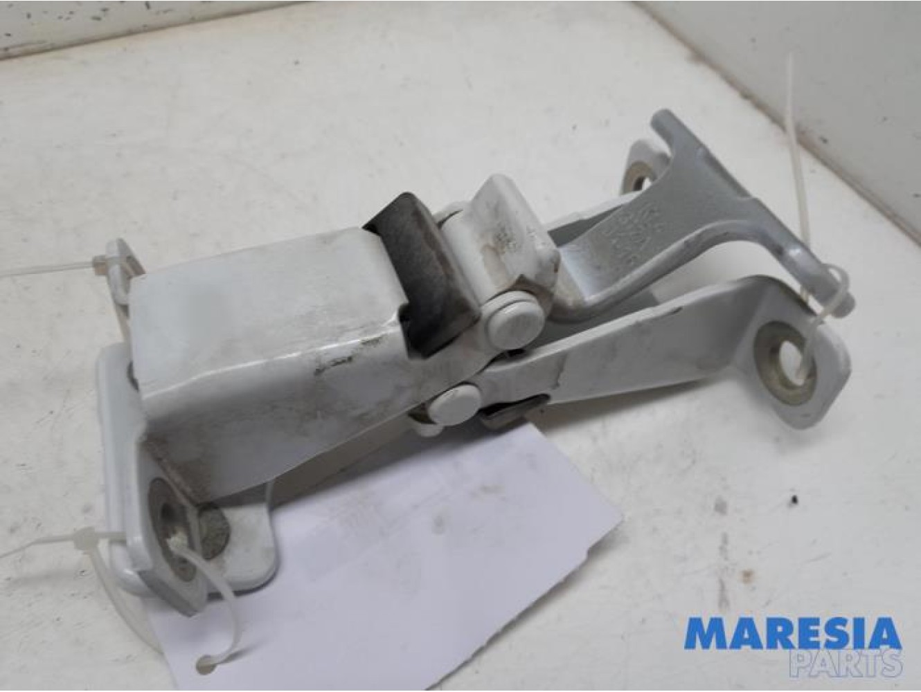 Renault - Kangoo - Tailgate hinge