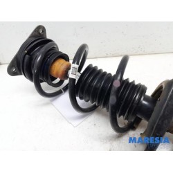 Renault - Clio - Front shock absorber rod, right
