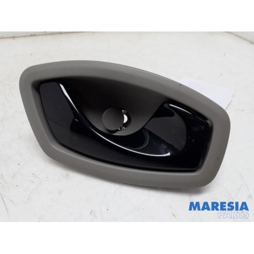 Renault - ZOE - Front door handle 4-door, right