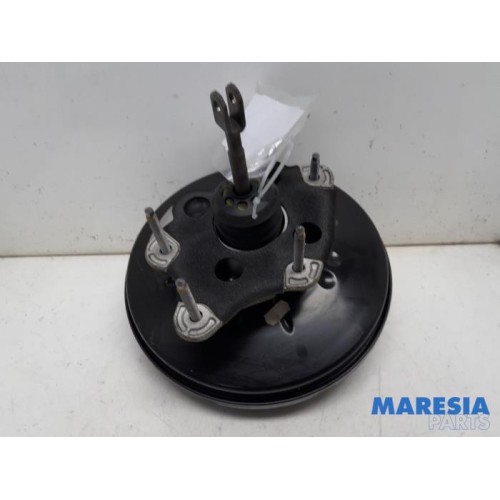 Renault - Clio - Brake servo