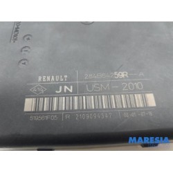 Renault - ZOE - Fuse box