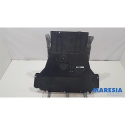 Renault - Megane - Engine protection panel