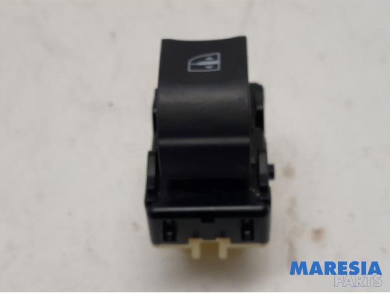 Renault - ZOE - Electric window switch