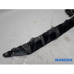 Renault - ZOE - Rear bumper bracket central
